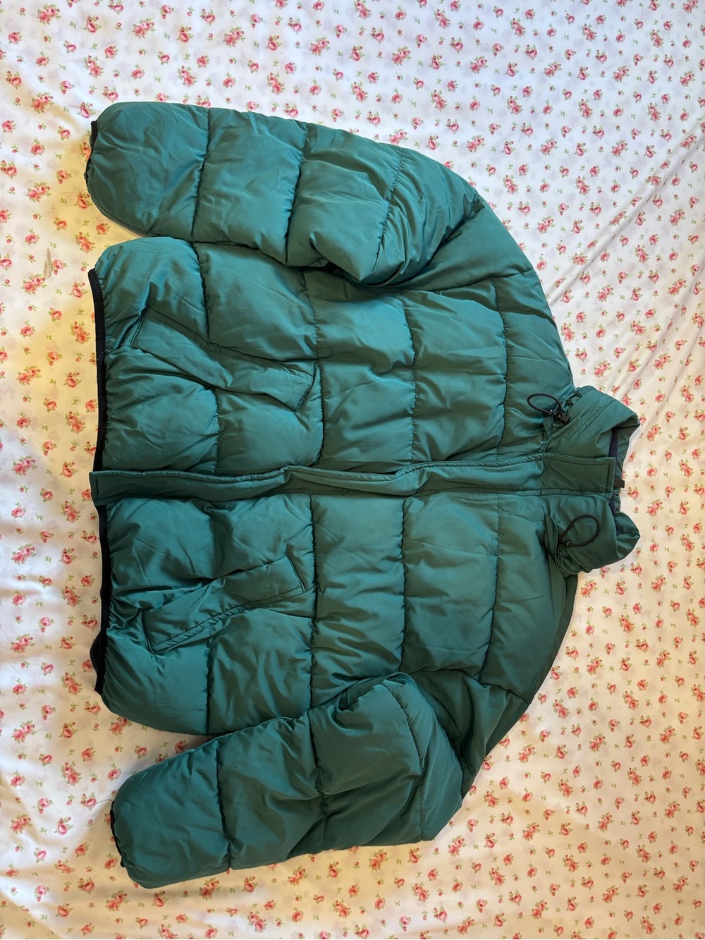 Urban Outfitters Women’s Puffer Jacket in Forest Green